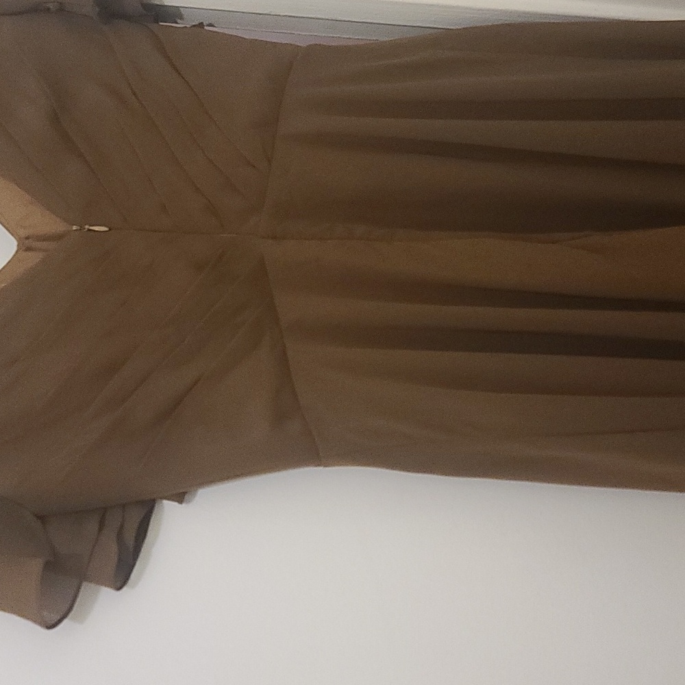 Dress - Picture 6 of 7